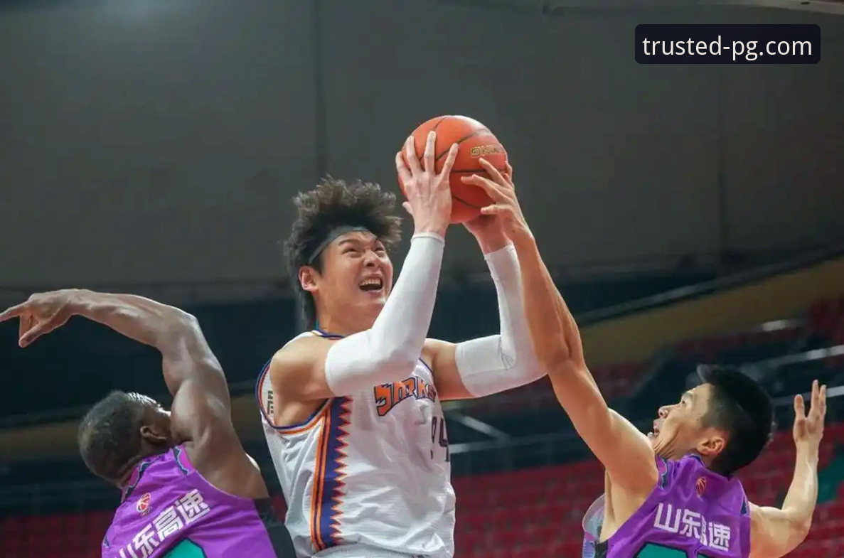 上海男篮连胜密码：团队篮球与高效执行的胜利法则